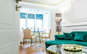 Lady Suite